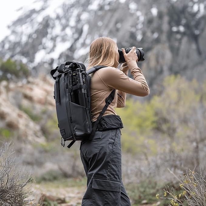 WANDRD PRVKE Rolltop 21L V4 Photography Bundle – Expandable Travel Camera - Image 4
